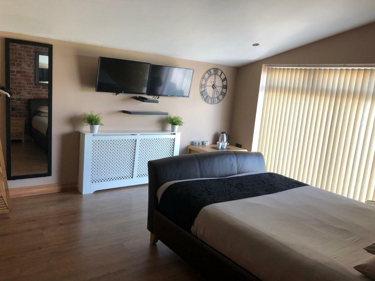 Lakeland Guest House ペムブローク・ドック エクステリア 写真